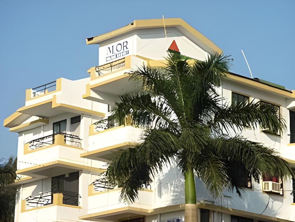 Alor holiday Resort