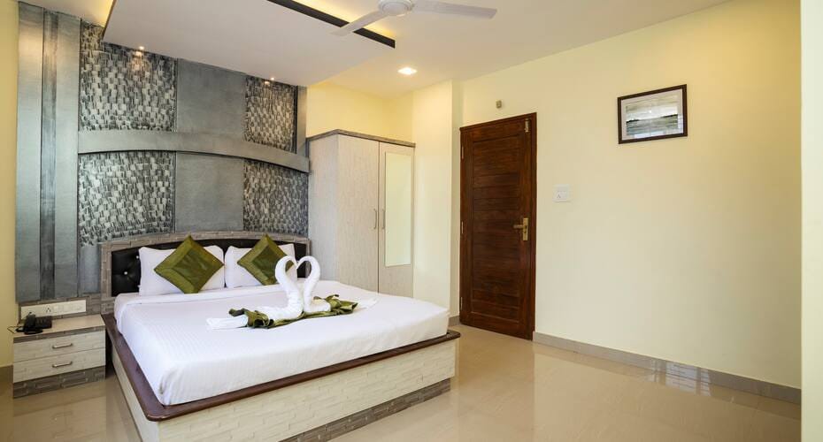 Shalom indus Resort in Candolim - photo 15