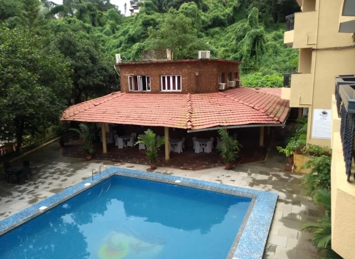Rendezvous Beach Resort