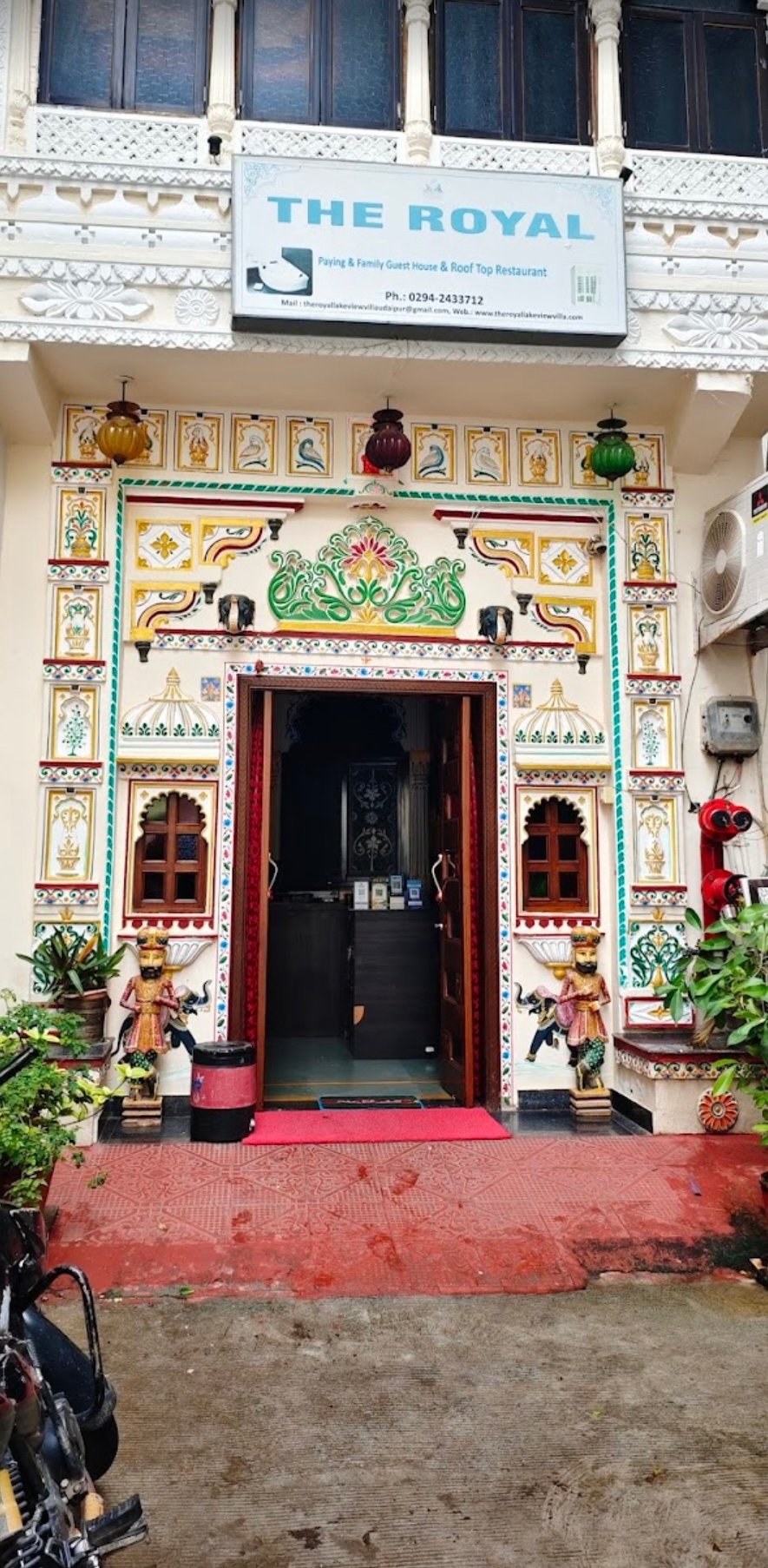 The Royal Lake View Villa