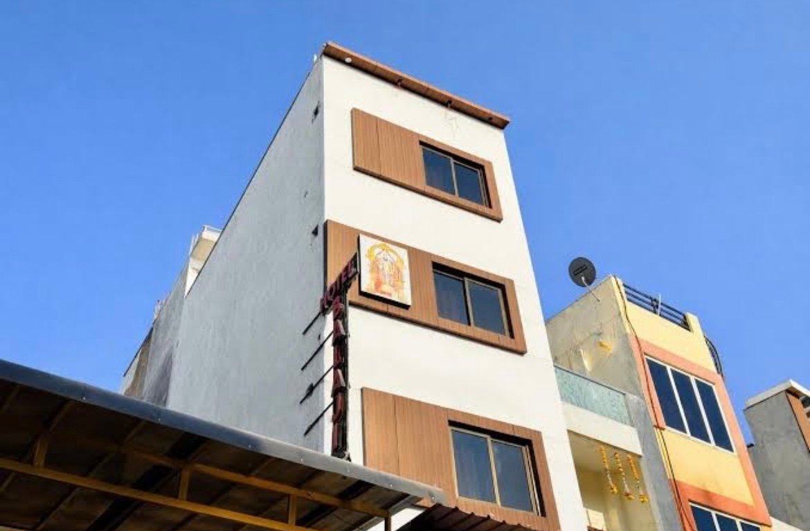 Hotel Balaji in Malipura, Ujjain, Madhya Pradesh 456001 - Budget Stay on EBO Stay