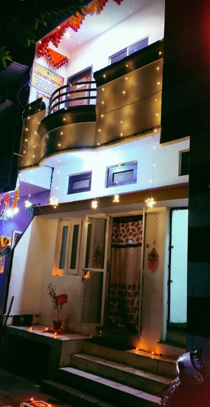 Maa yatri niwas (home stay) in Keshav Nagar, Ujjain, Madhya Pradesh 456001 - Budget Stay on EBO Stay