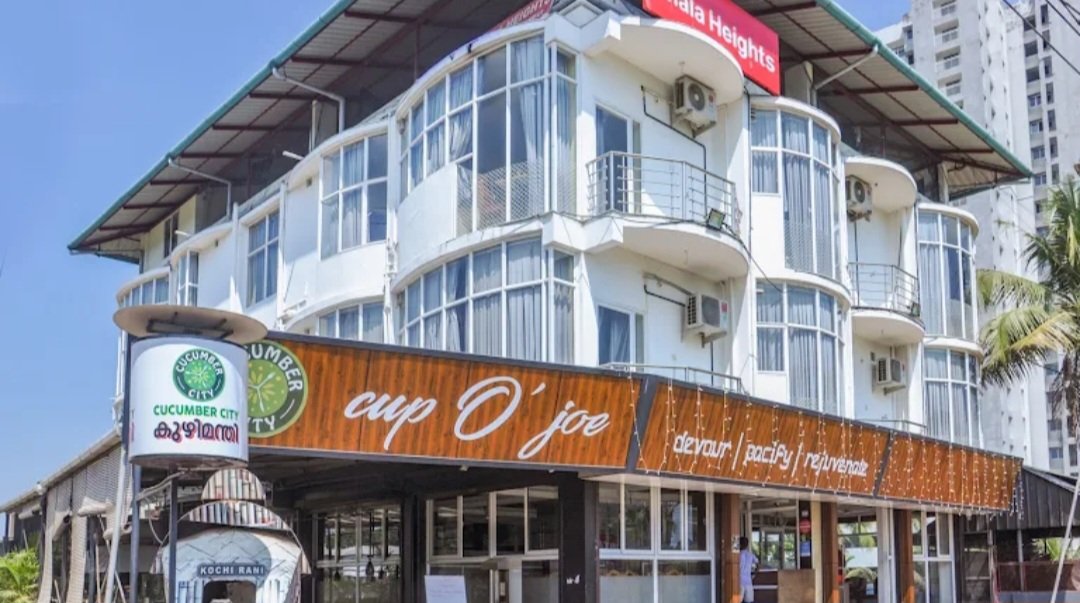 Ghala Heights - Hotel in Chittethukara in Kochi, Keralam 682037 - photo 1