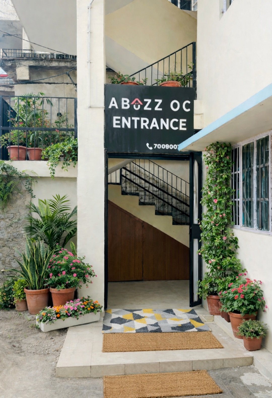 Abuzz Oxfordcaps in Tutikandi Rd, Tutikandi, Shimla, Himachal Pradesh 171004 - Budget Stay on EBO Stay
