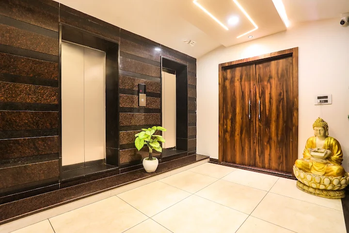 Hotel  Shaily Royal