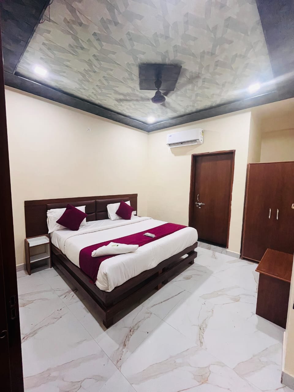 Hotel shaurya