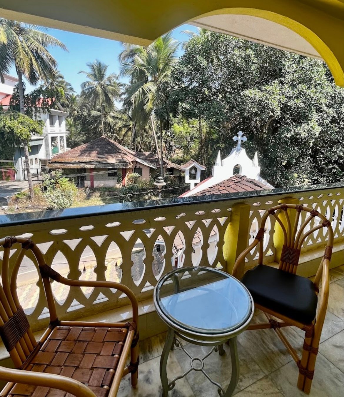 Easy living Guest House ,verca