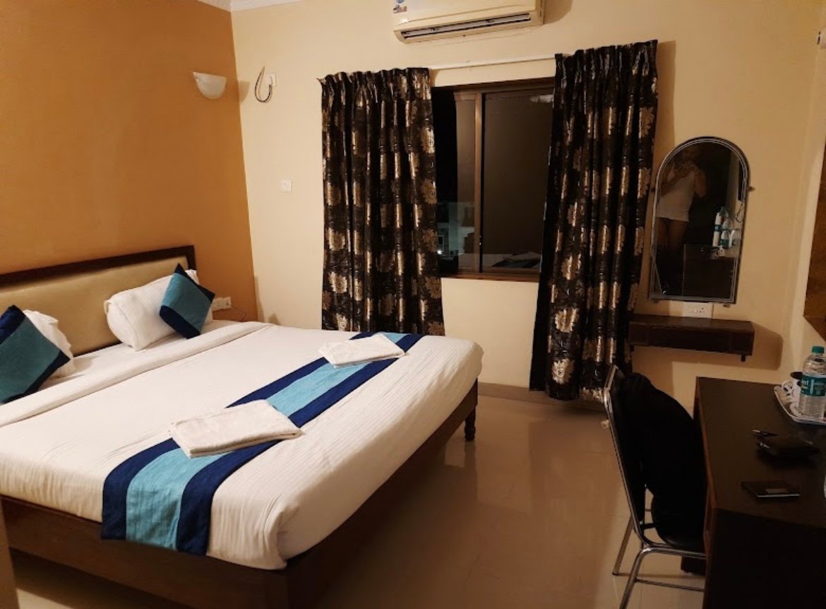 Rendezvous Beach Resort