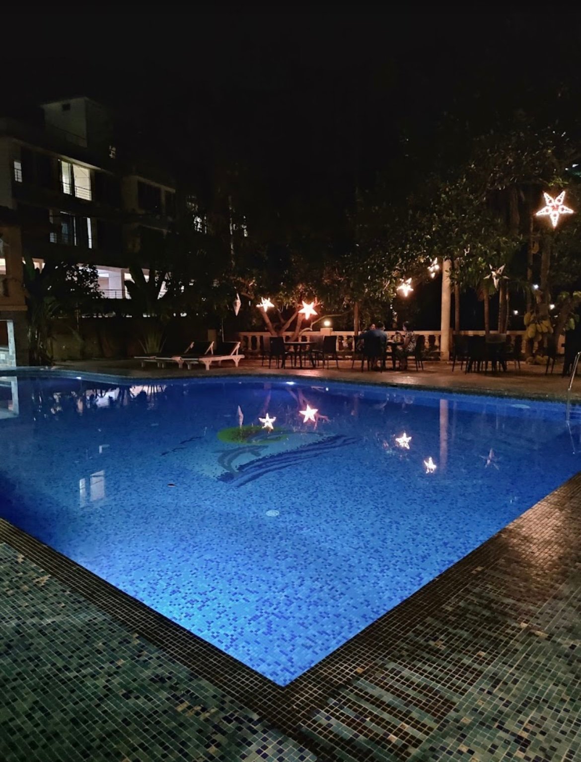Rendezvous Beach Resort