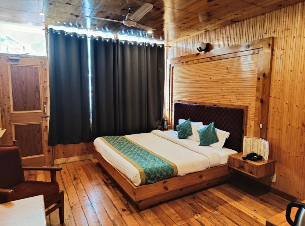 Yak Hotel