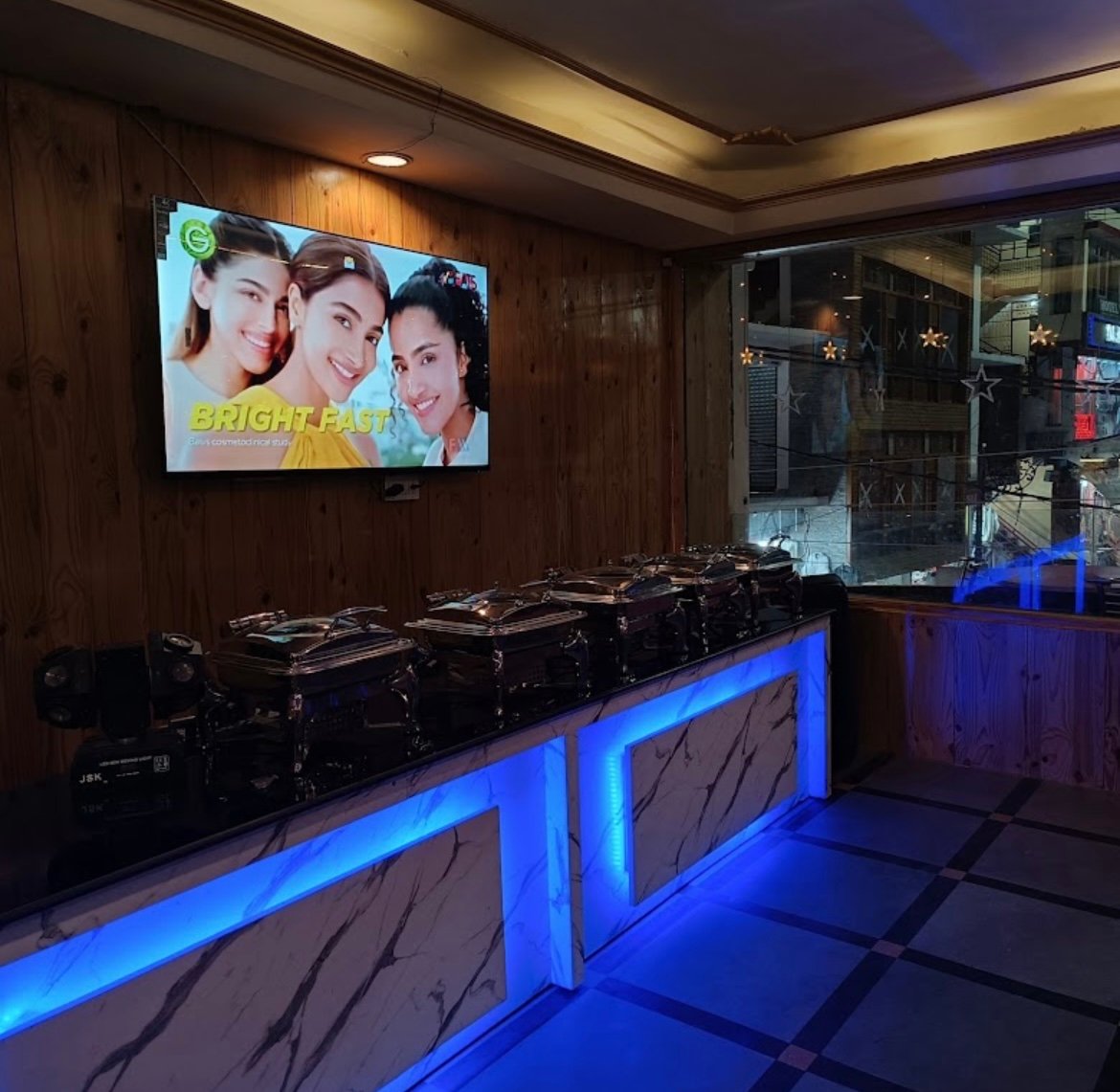 Yak Hotel in The Mall Road, Manali, Himachal Pradesh 175131 - photo 15