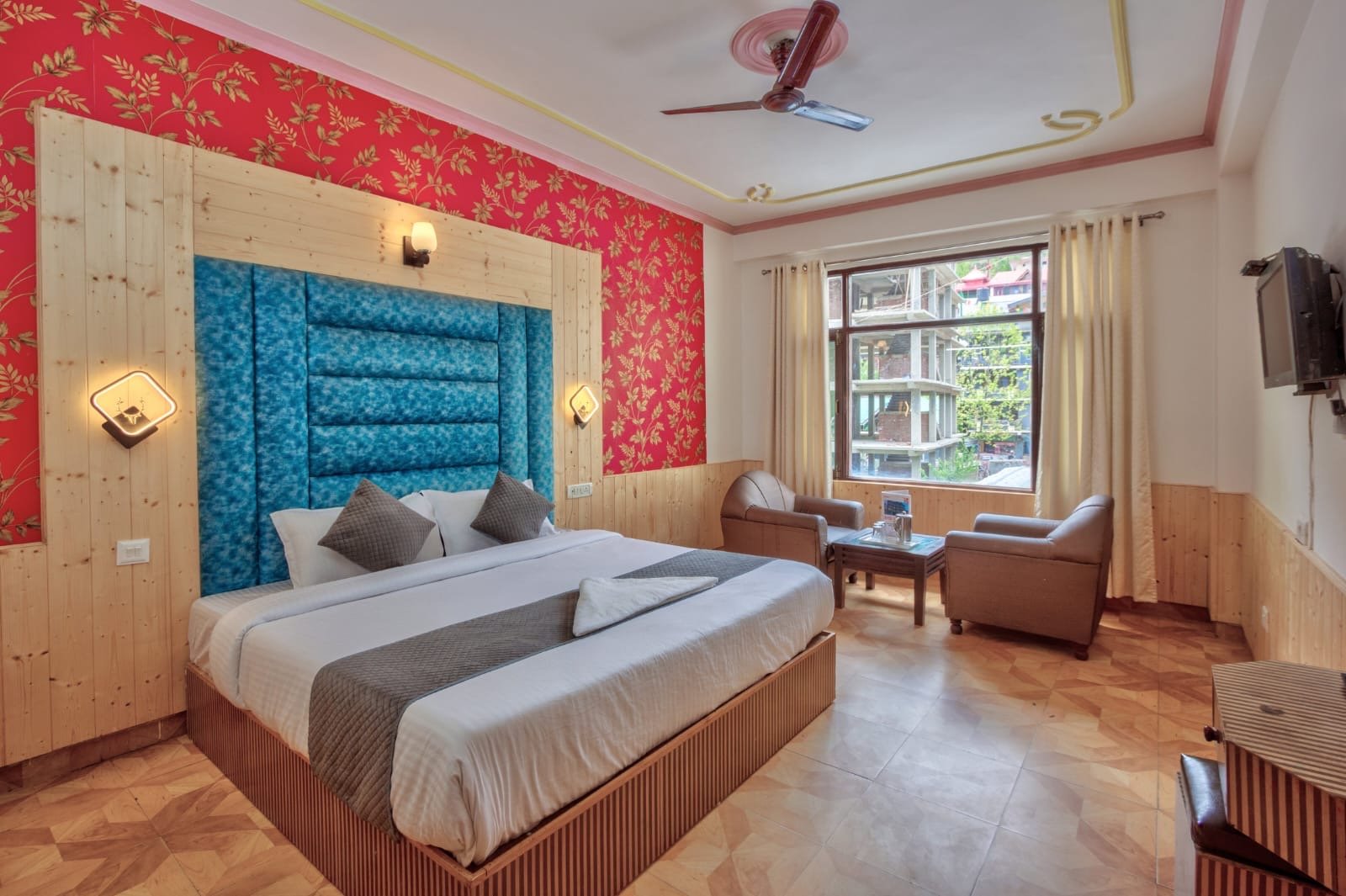 Hotel Day Night in The Mall, Distt, Manali, Himachal Pradesh 175131 - photo 11