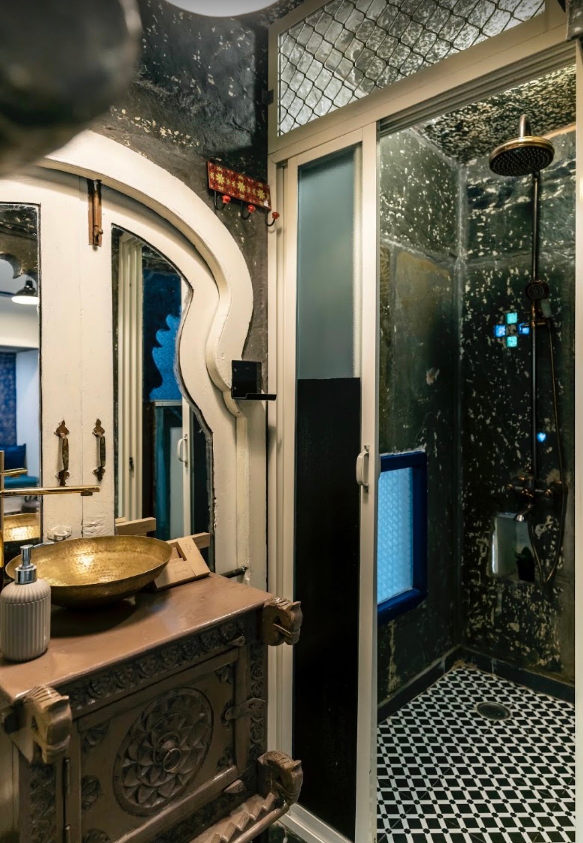 Barefoot Boutique in Silawatwari, Udaipur, Rajasthan 313004 - photo 19