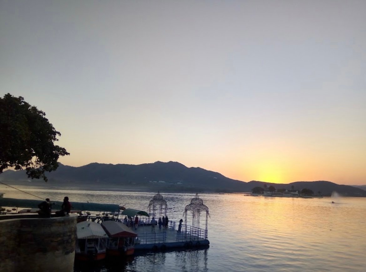 The Royal Lake View Villa