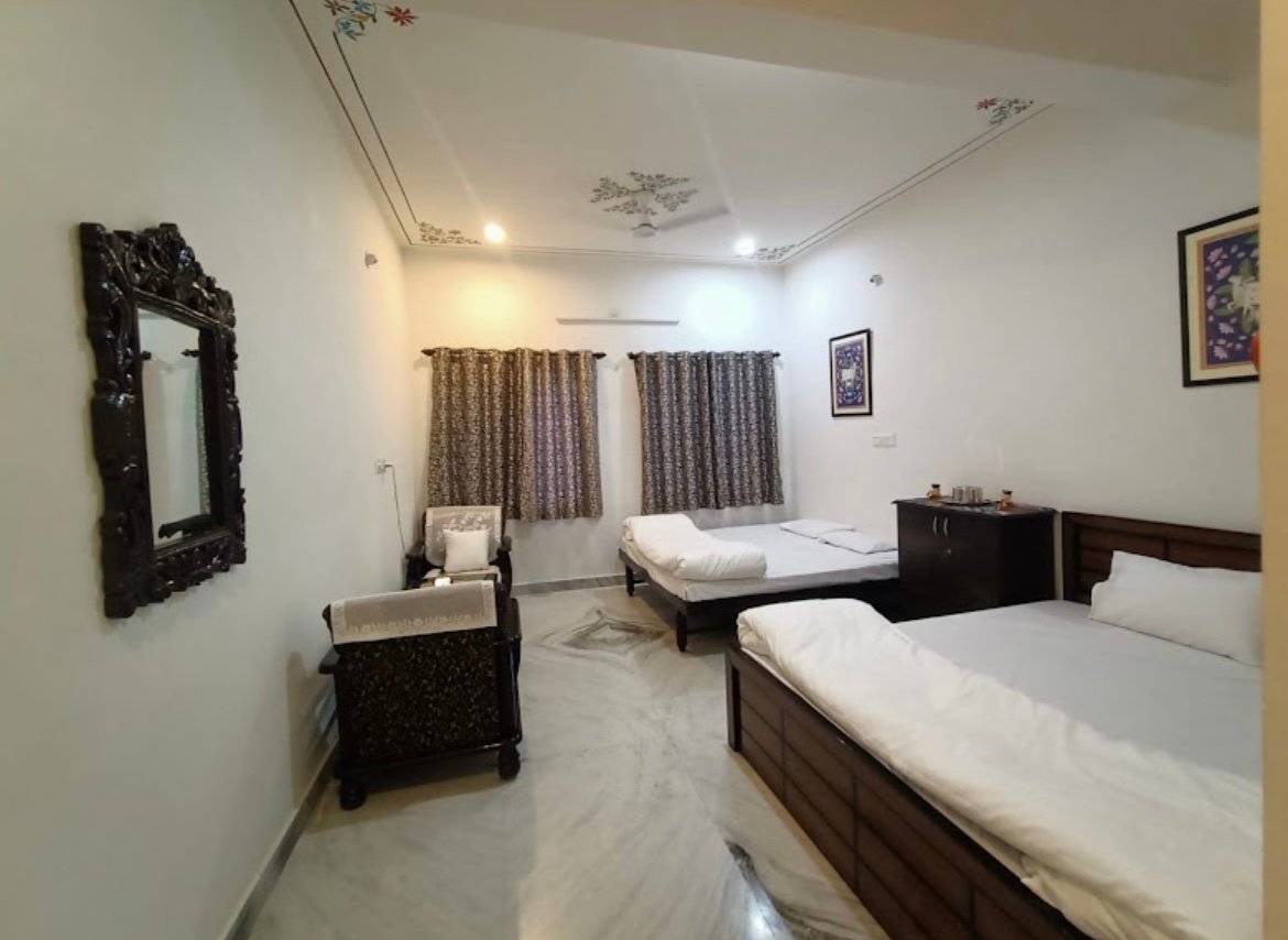 LITTLE PICHOLA HOMESTAY