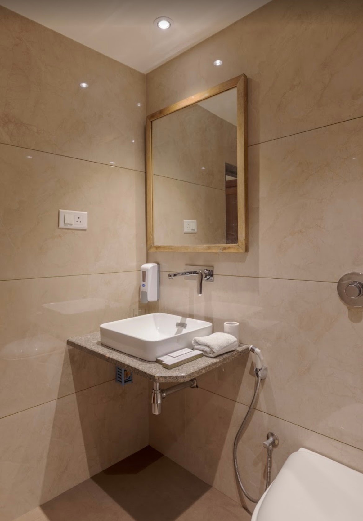 Hotel Sudhir New