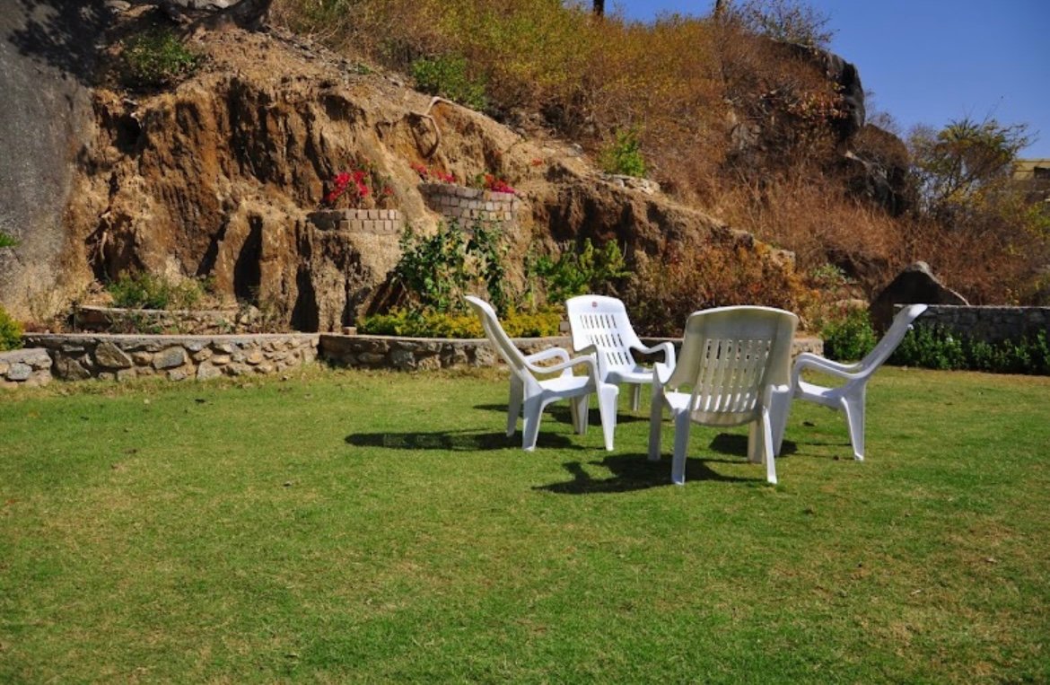 Hotel Oasis in Nakki Lake, Aburaj, Rajasthan 307501 - photo 16