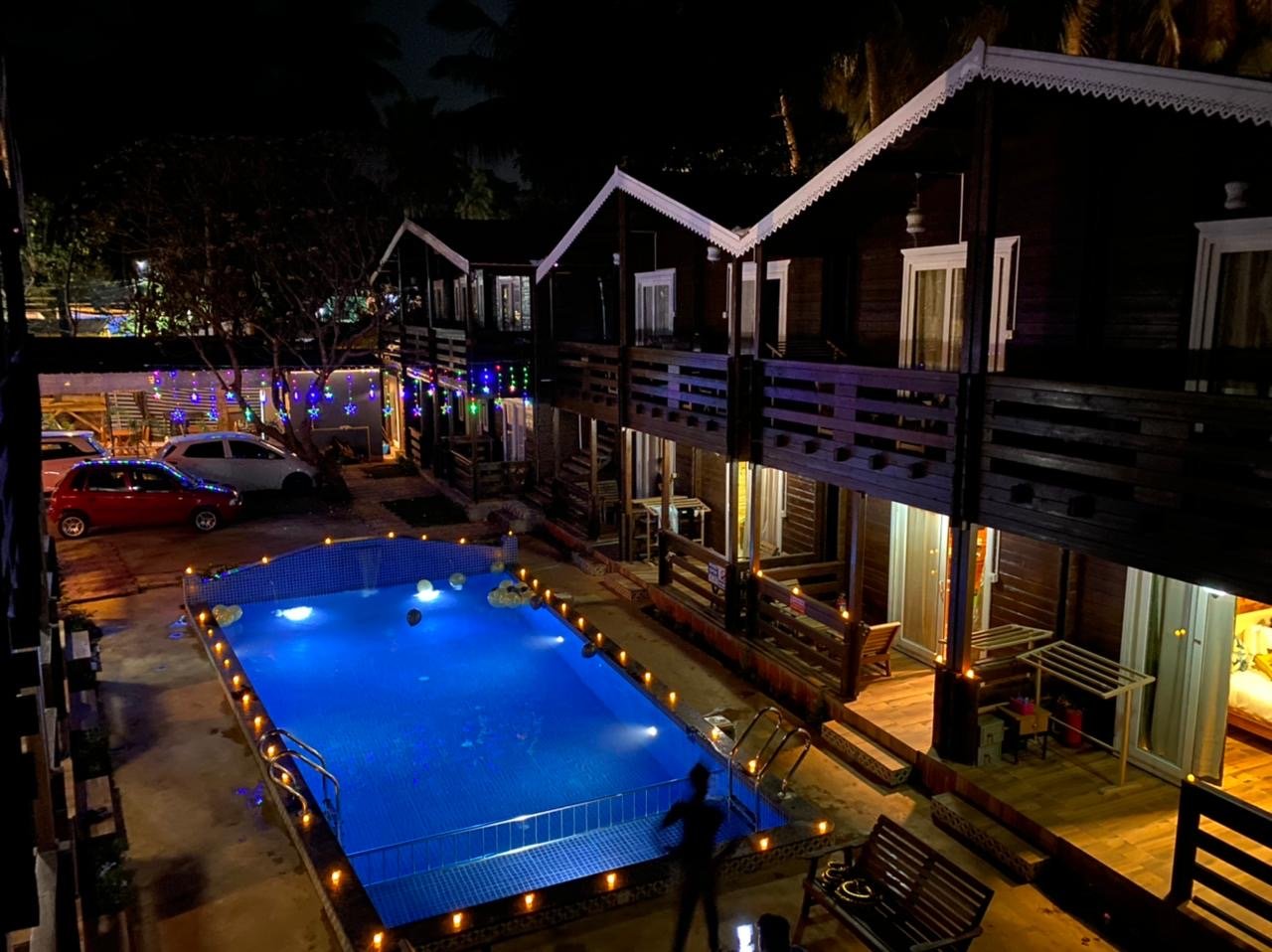 CASA SEAESTA BEACH COTTAGES & SUITES