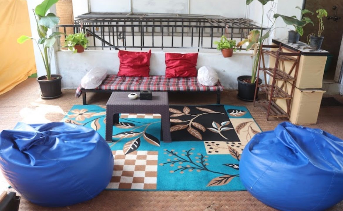 Hippy Trail Stays & Rooftop Café