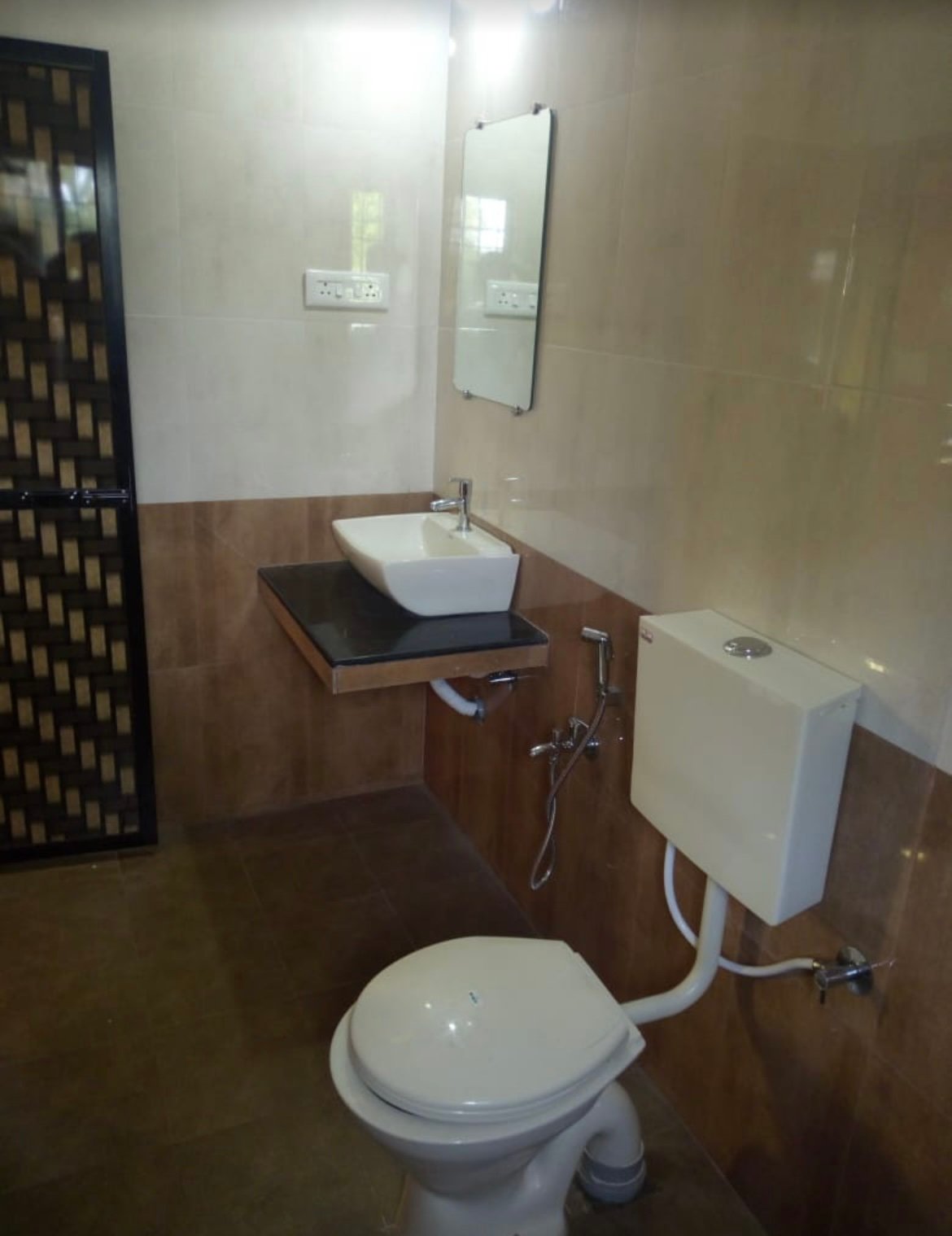 shiva shanti guest house