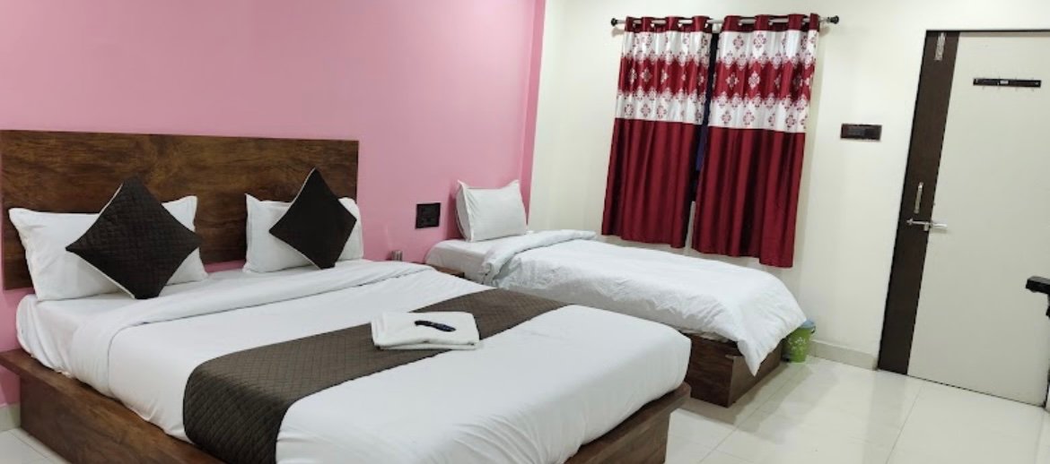 Hotel Sai Nivas