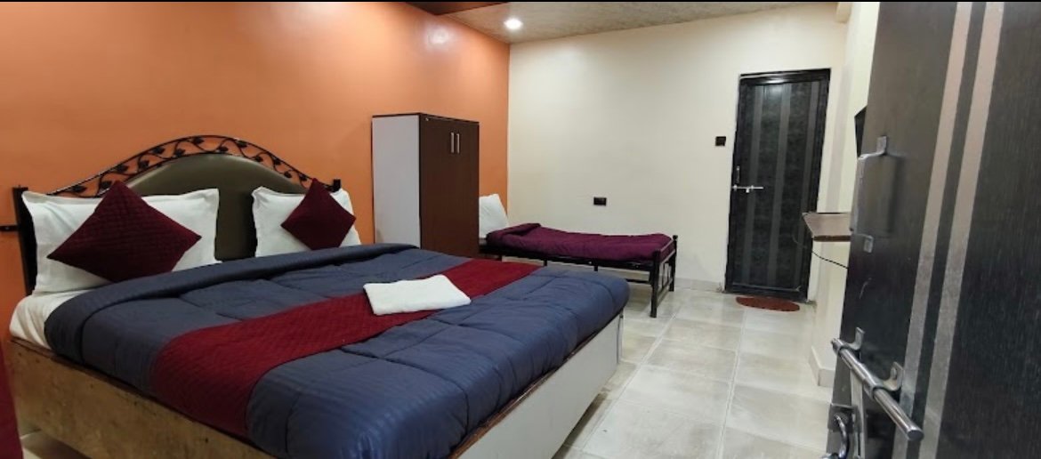 Hotel Sai Nivas