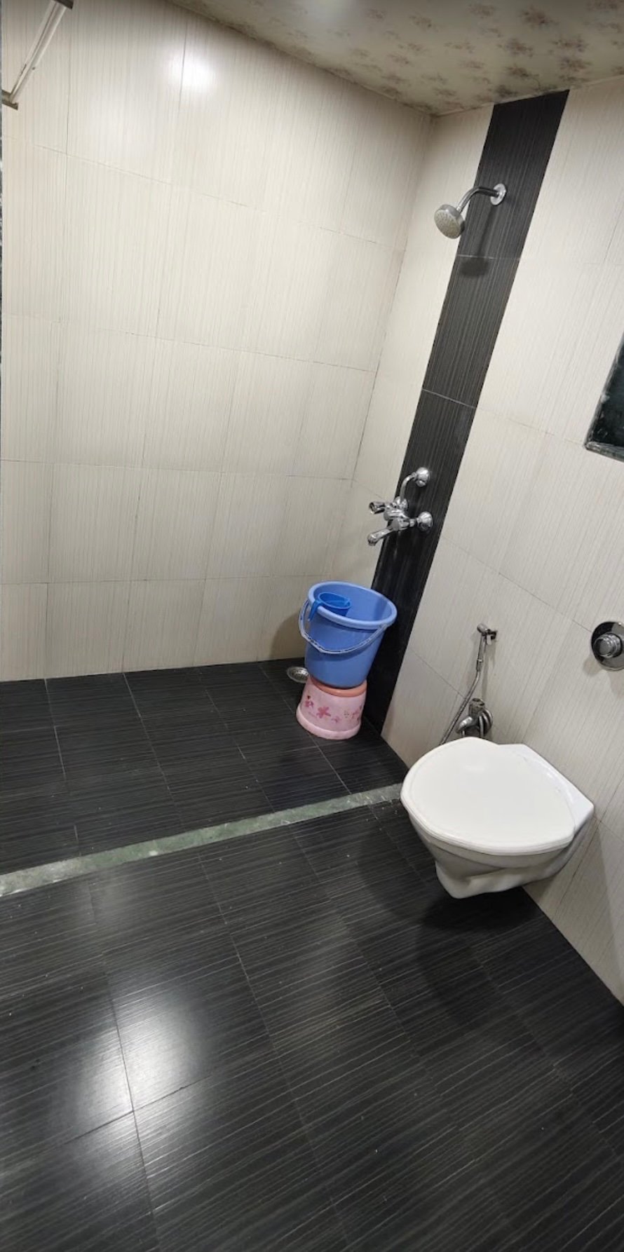 Hotel Sai Nivas