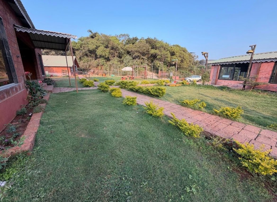Green Heaven River Side Resort and Villa
