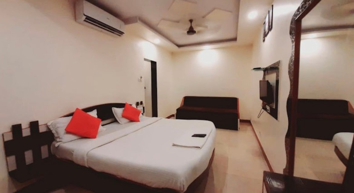 Hotel Savera Palace Holidays