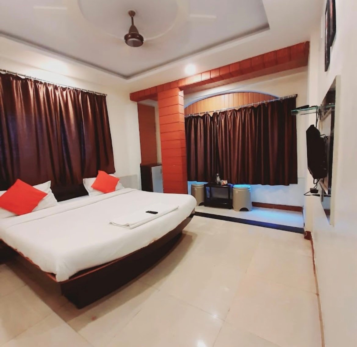 Hotel Savera Palace Holidays