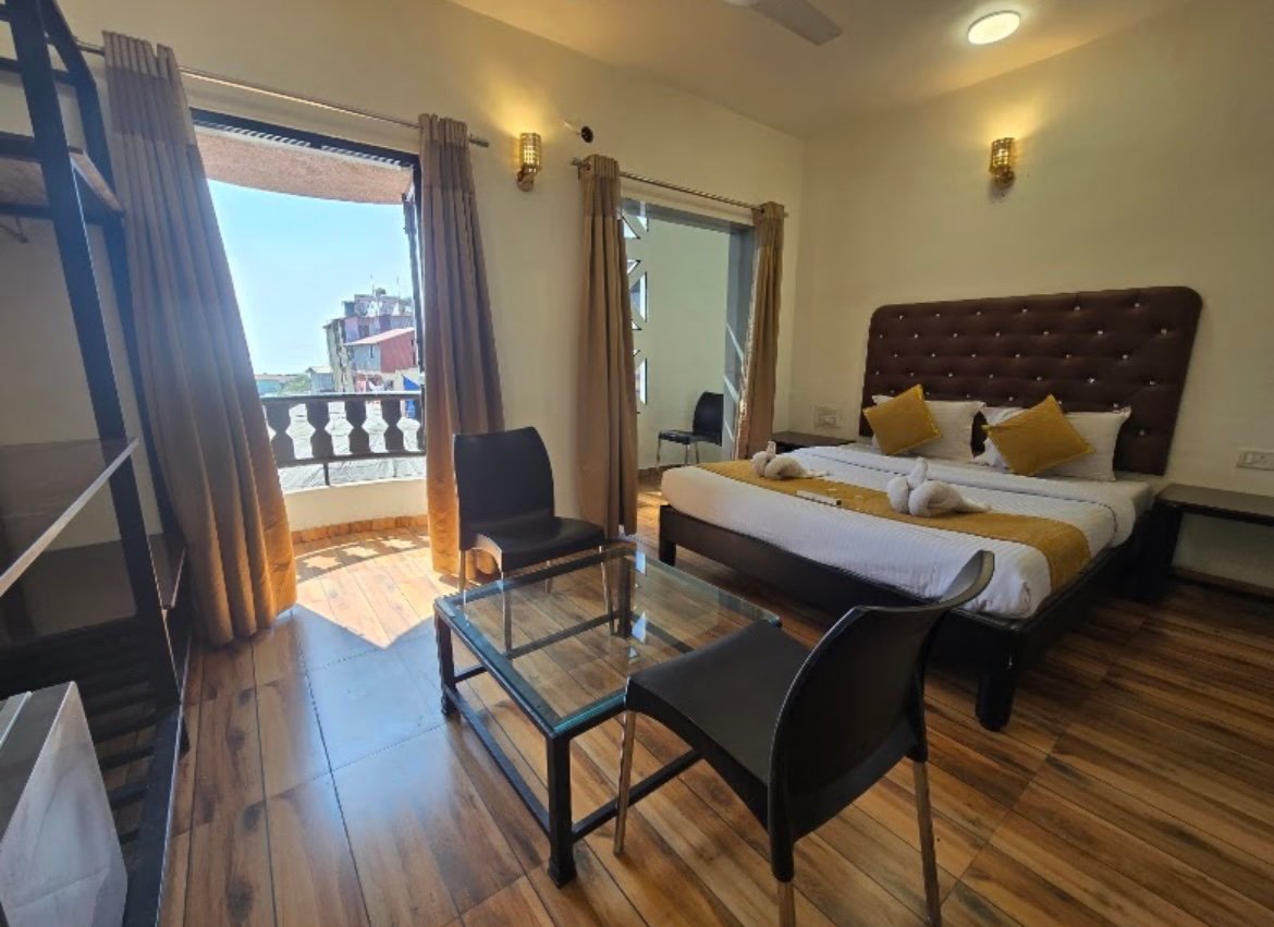 Hotel Vyankatesh & Pure Veg Restaurant