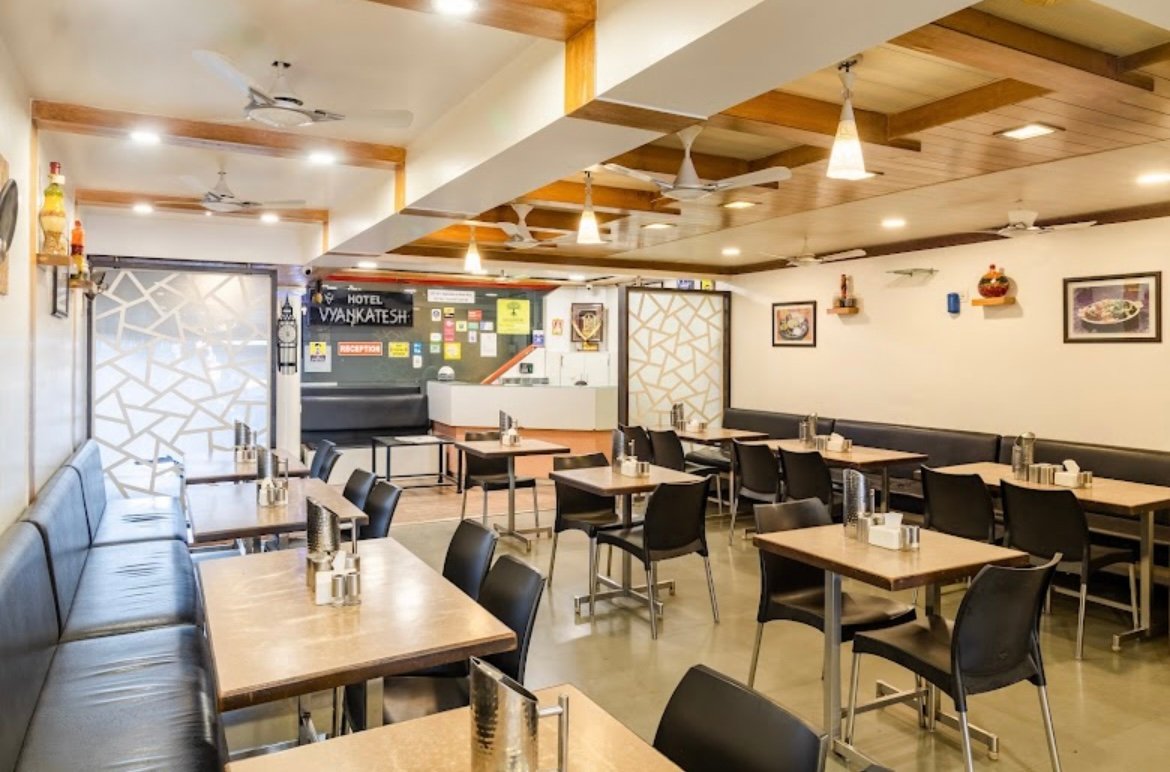 Hotel Vyankatesh & Pure Veg Restaurant