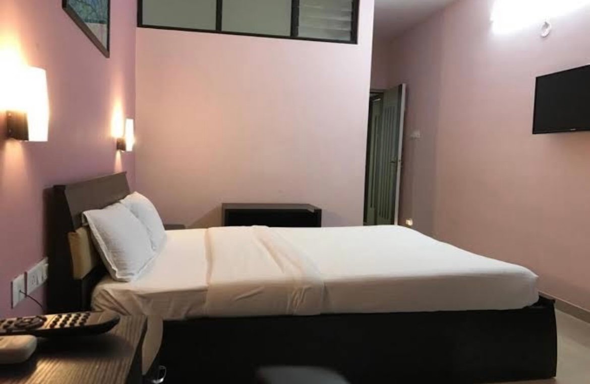 All Seasons Guest House | Rooms & Dorms