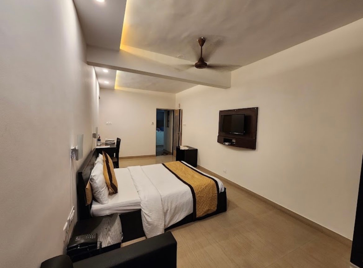 All Seasons Guest House | Rooms & Dorms