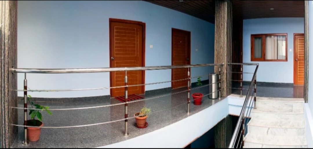 Hotel Divine Hills Shimla in New Totu, Totu, Shimla, Himachal Pradesh 171011 - photo 10