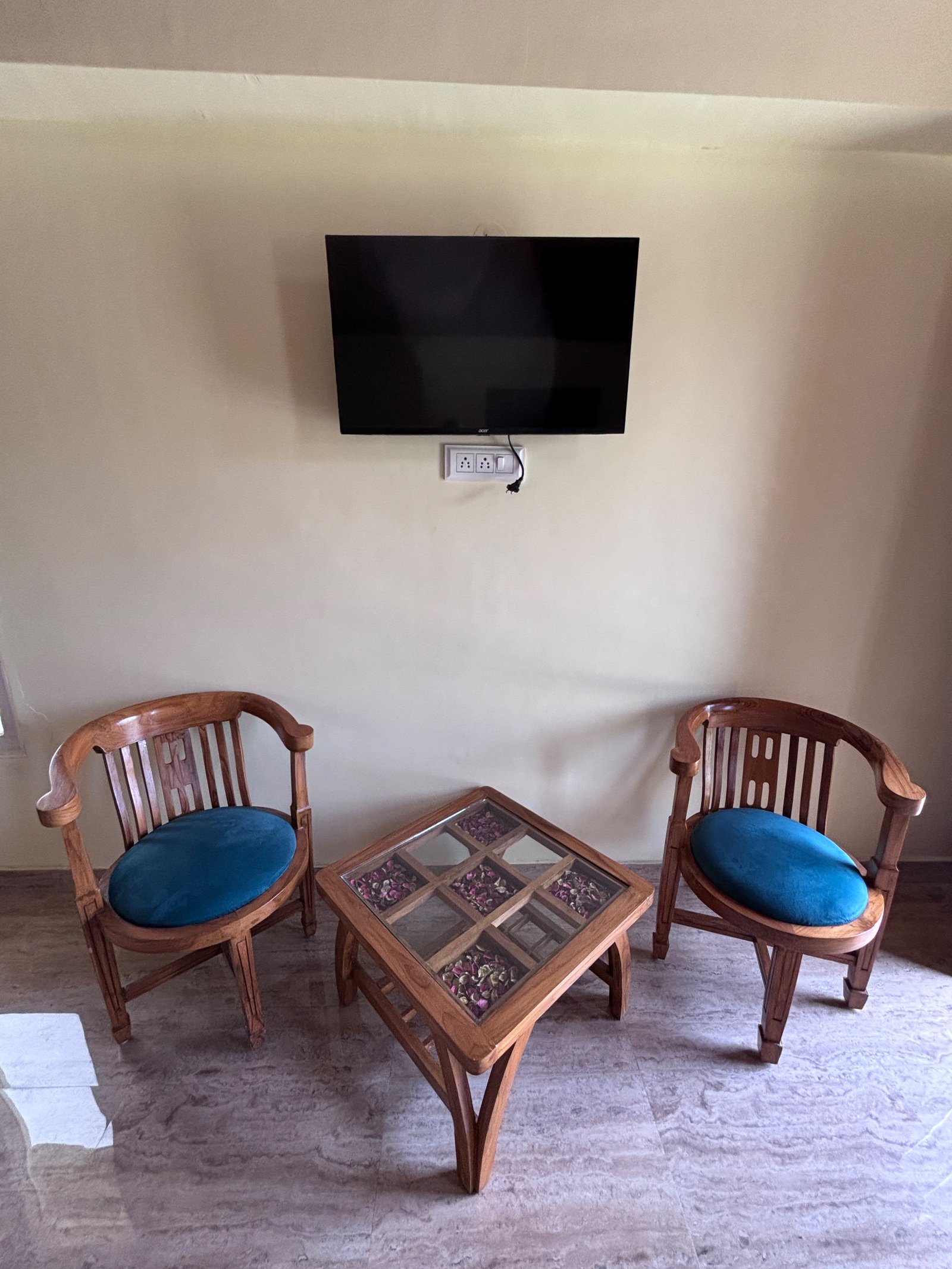 The Hideaway Chail in 263G+25, Kufri - Chail Rd, Bhalawag, Chail, Himachal Pradesh 173217 - photo 4