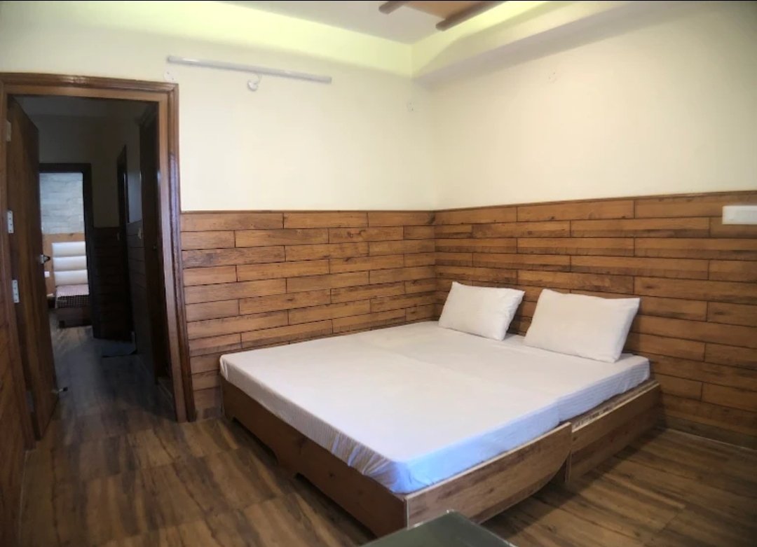 Backwoods B&B Mall Road Shimla in Roshan Niwas, Charlie Villa, Milsington Estate, Chotta Shimla, Shimla, Himachal Pradesh 171002 - photo 3