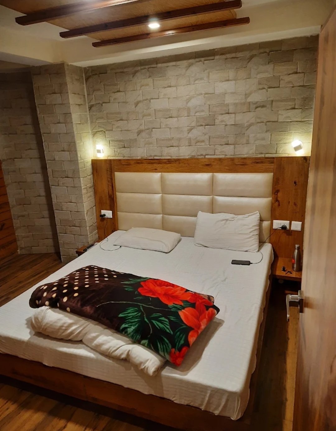Backwoods B&B Mall Road Shimla in Roshan Niwas, Charlie Villa, Milsington Estate, Chotta Shimla, Shimla, Himachal Pradesh 171002 - photo 17