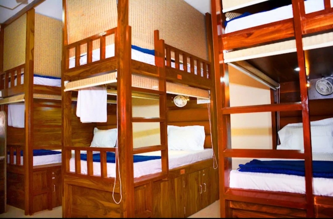 Bunk Bed in Mixed Dormitory Room