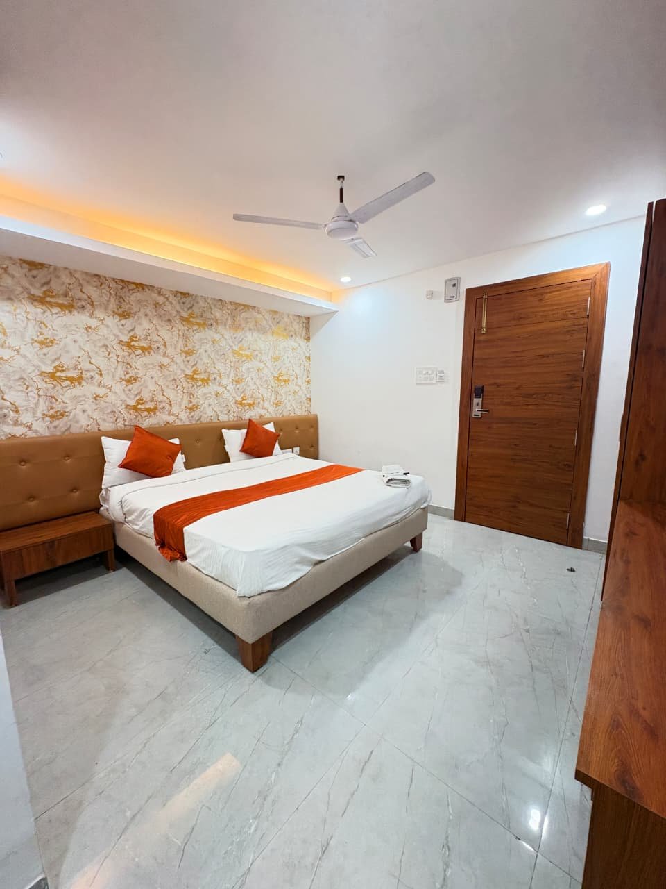 Deluxe Rooms